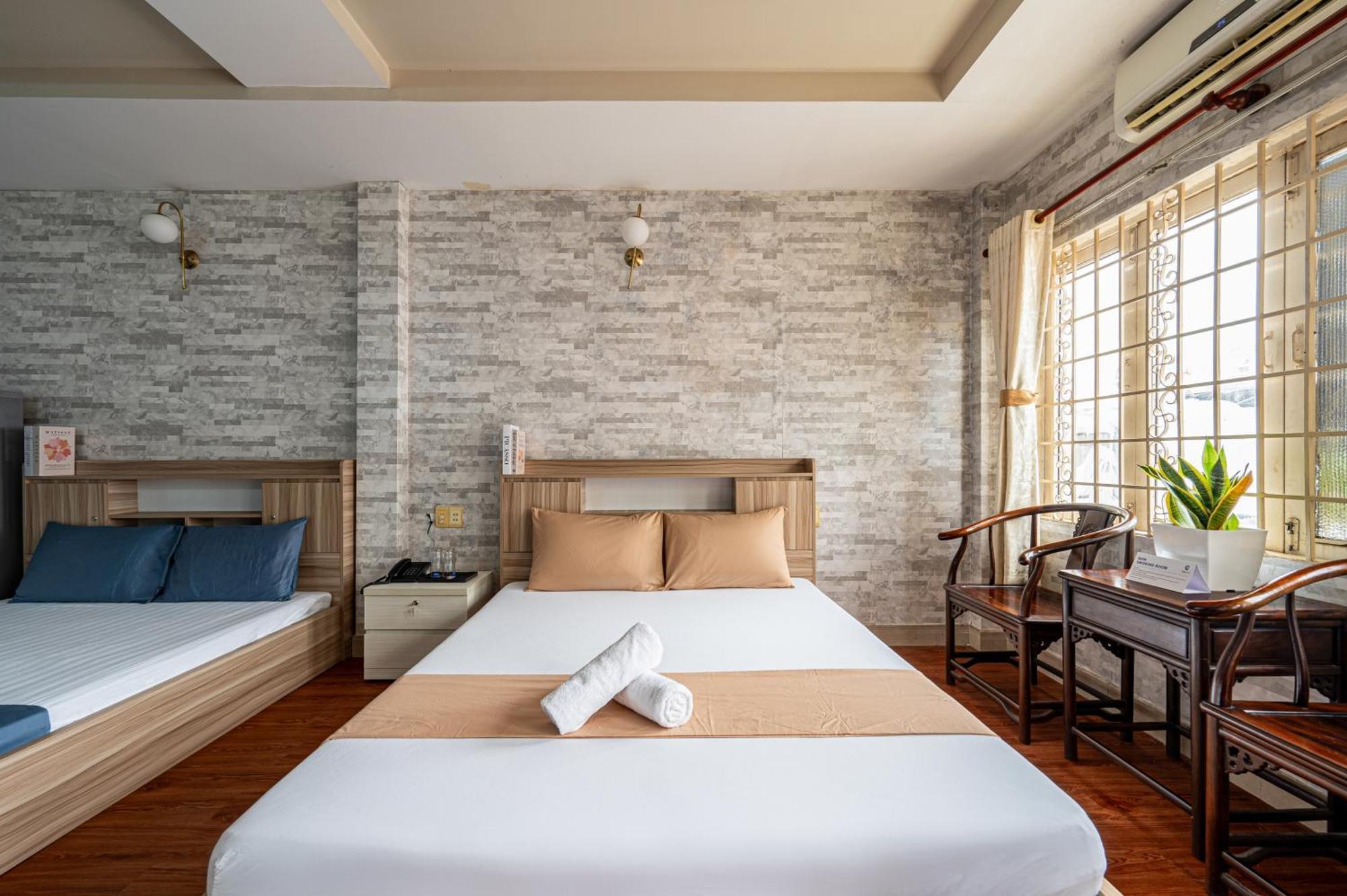 Hotel Hoang Long By Cozrum